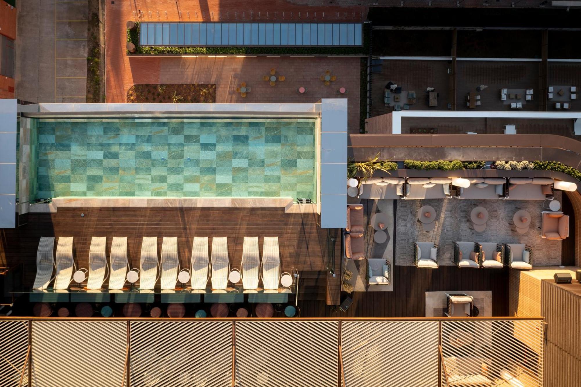 Labtwentytwo Barcelona, A Tribute Portfolio Hotel By Marriott מראה חיצוני תמונה