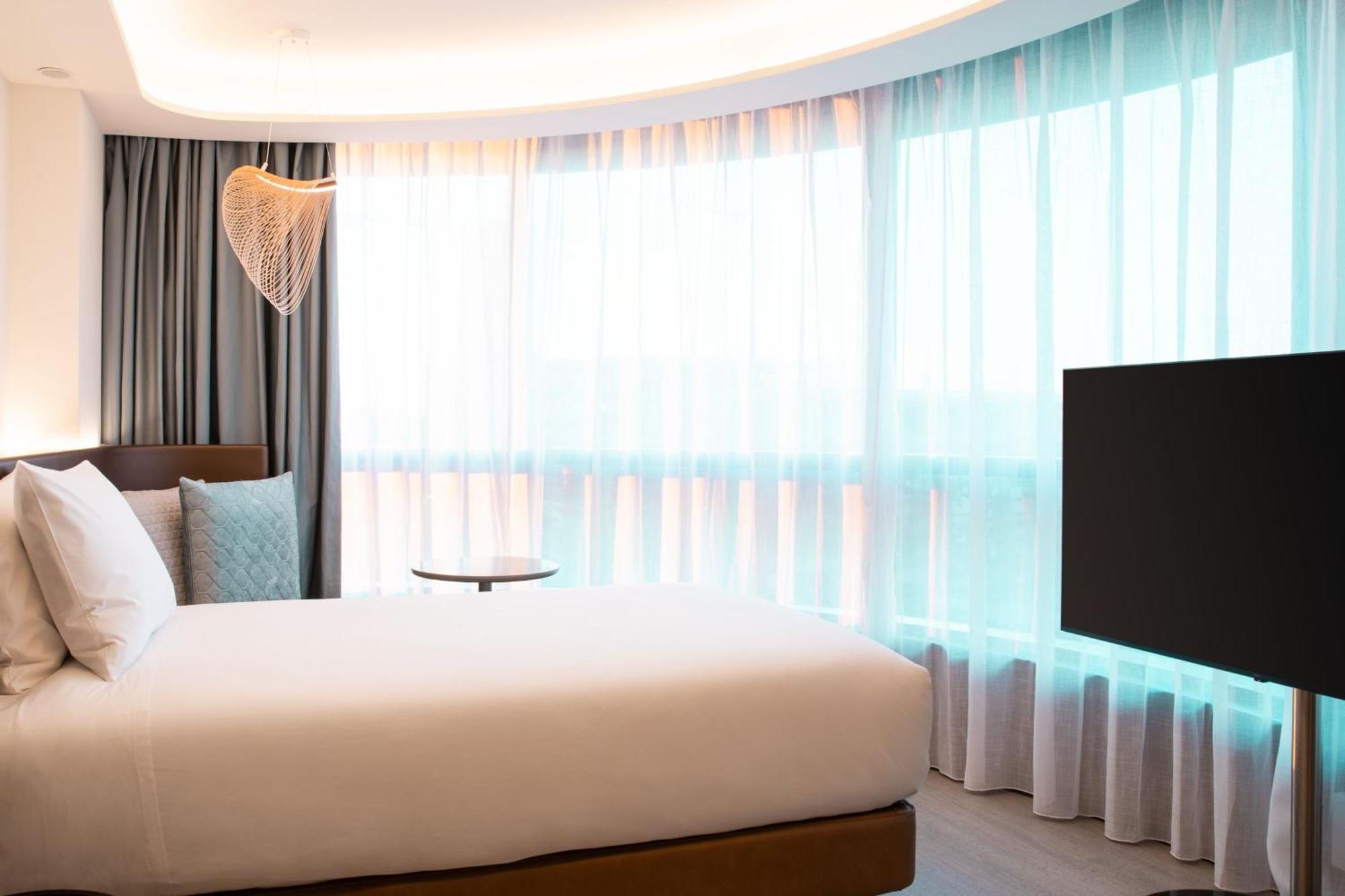 Labtwentytwo Barcelona, A Tribute Portfolio Hotel By Marriott מראה חיצוני תמונה