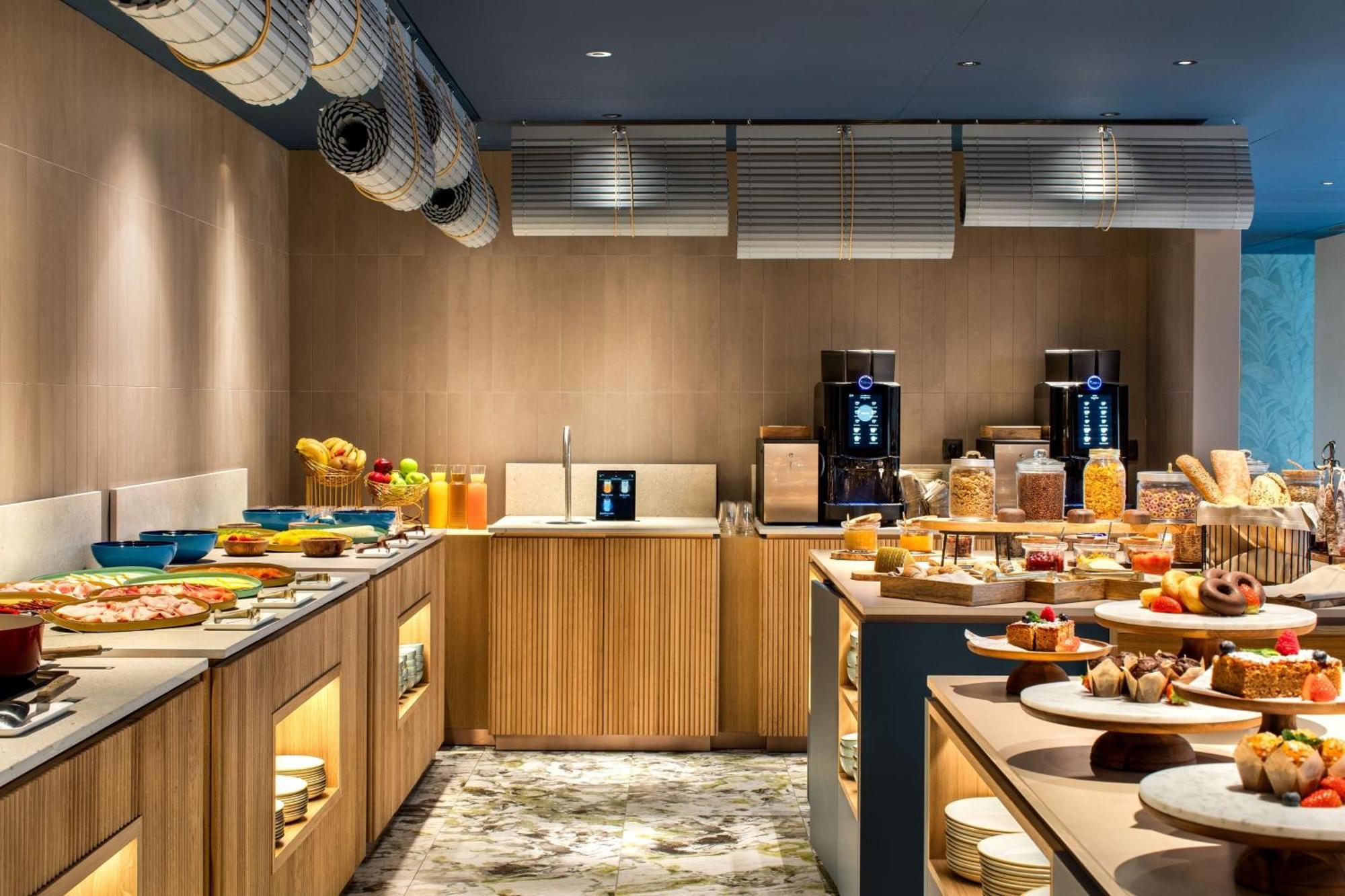 Labtwentytwo Barcelona, A Tribute Portfolio Hotel By Marriott מראה חיצוני תמונה