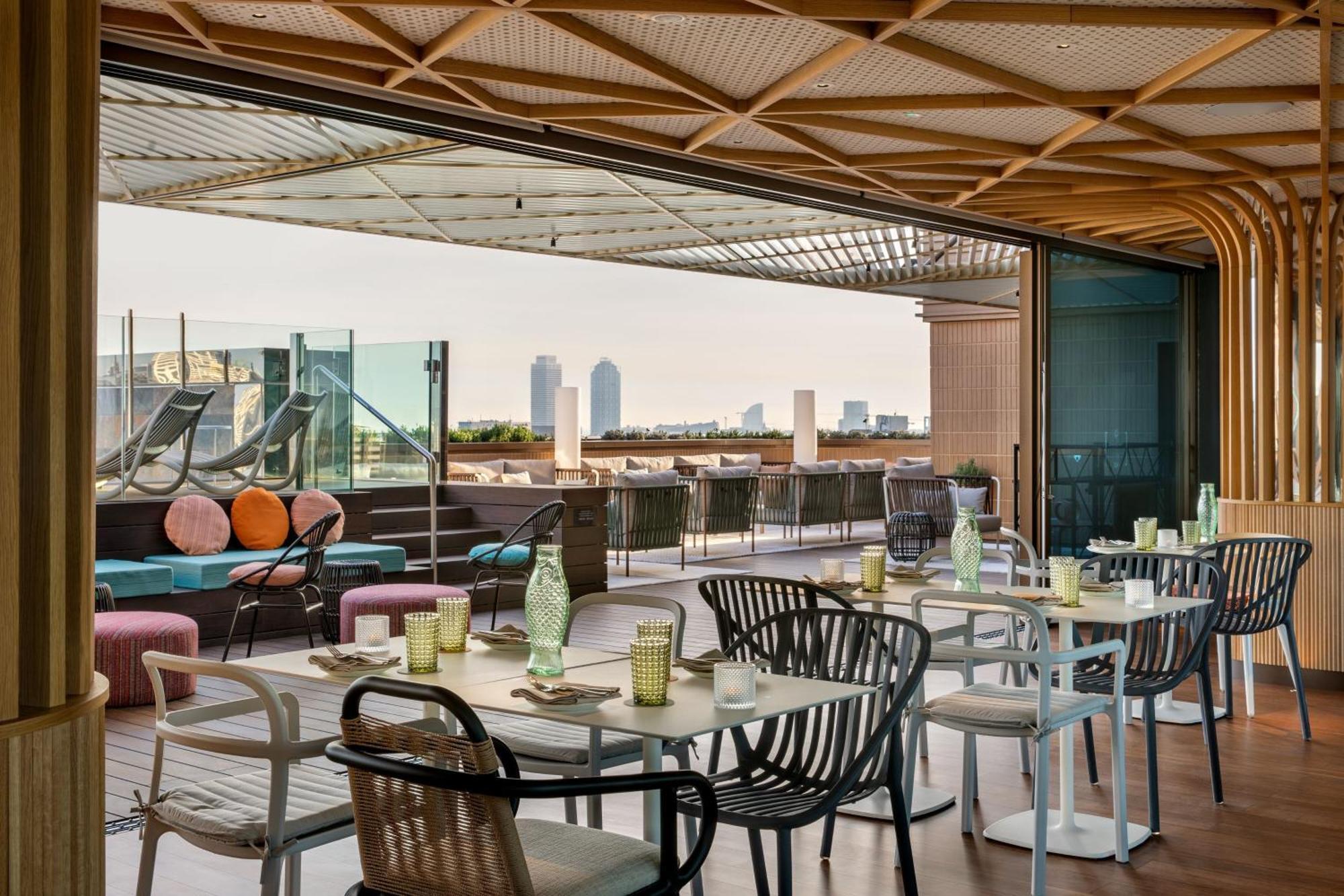 Labtwentytwo Barcelona, A Tribute Portfolio Hotel By Marriott מראה חיצוני תמונה