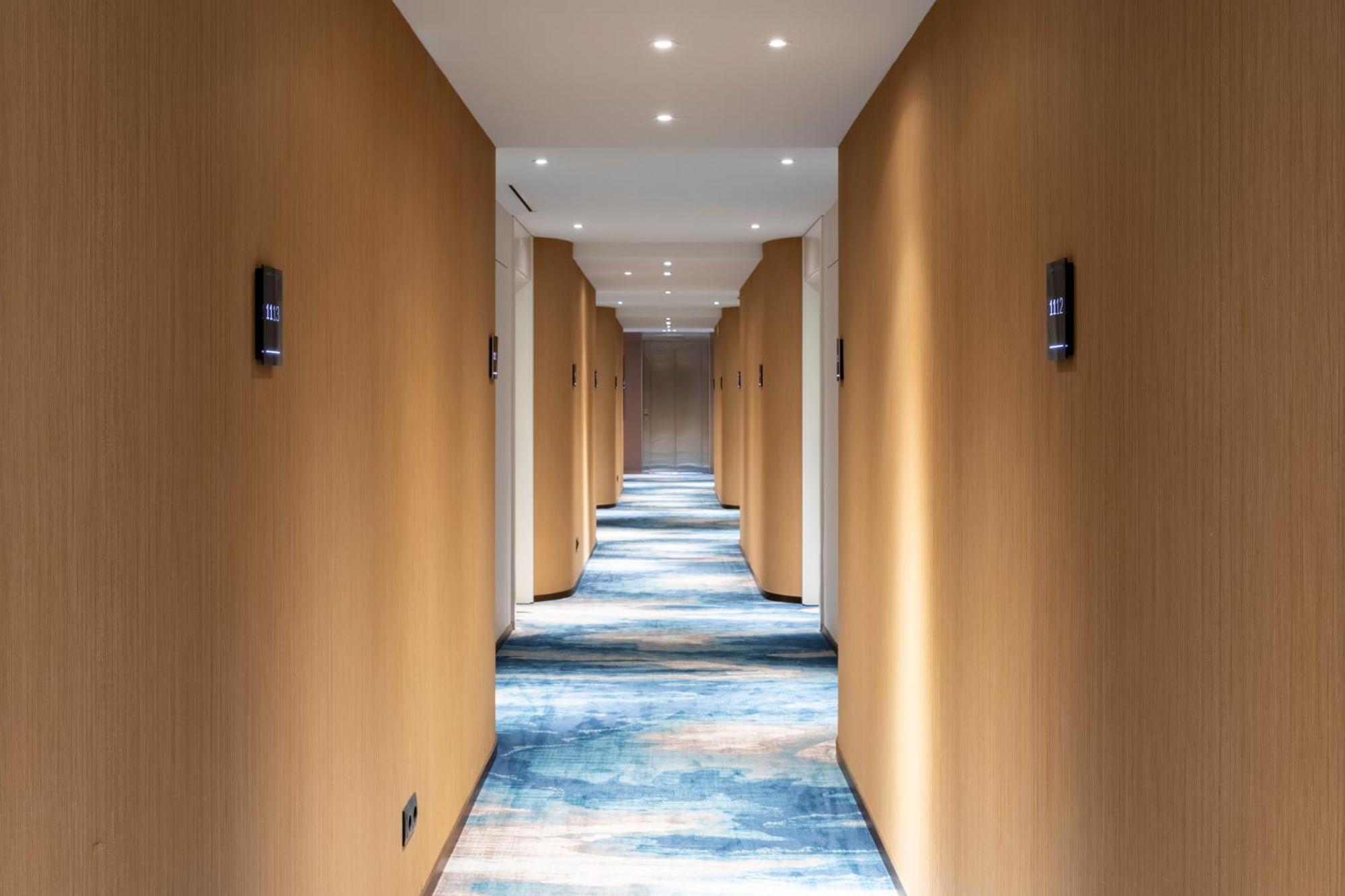 Labtwentytwo Barcelona, A Tribute Portfolio Hotel By Marriott מראה חיצוני תמונה