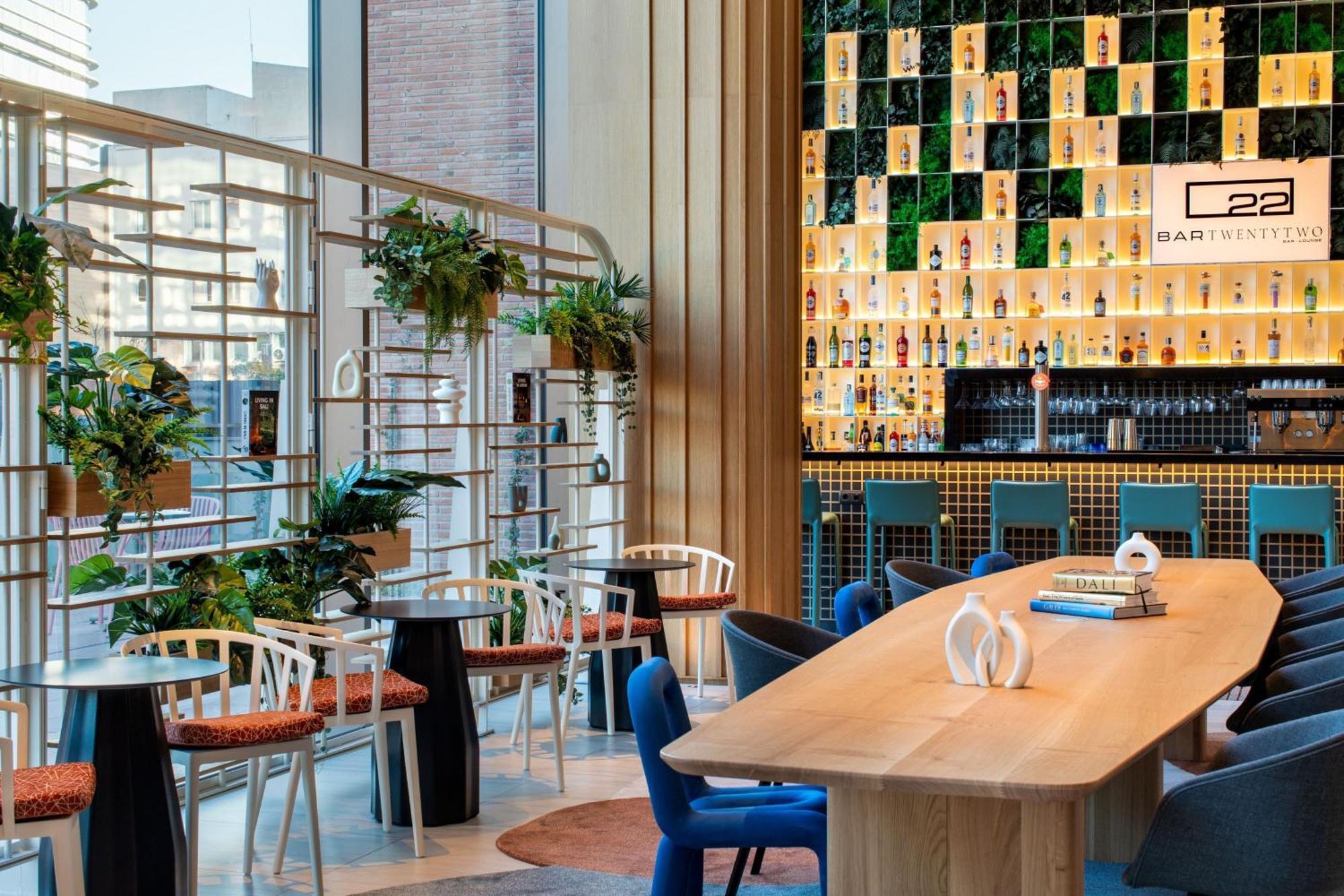 Labtwentytwo Barcelona, A Tribute Portfolio Hotel By Marriott מראה חיצוני תמונה