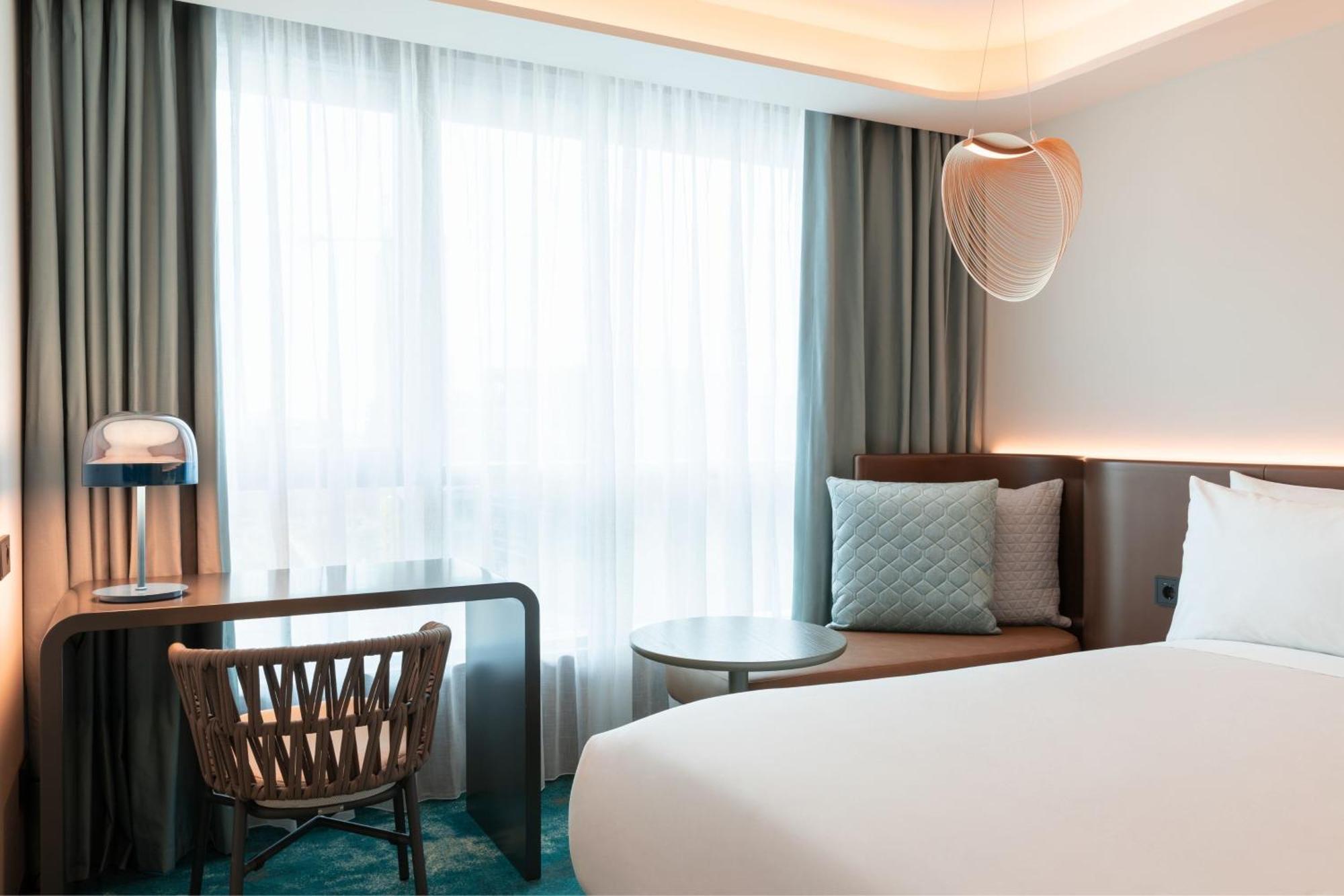 Labtwentytwo Barcelona, A Tribute Portfolio Hotel By Marriott מראה חיצוני תמונה