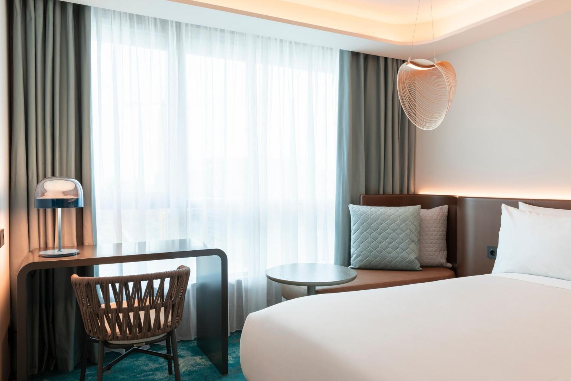 Labtwentytwo Barcelona, A Tribute Portfolio Hotel By Marriott מראה חיצוני תמונה